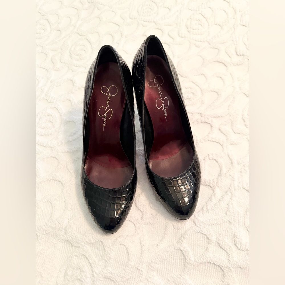 Jessica Simpson High Heels 👠